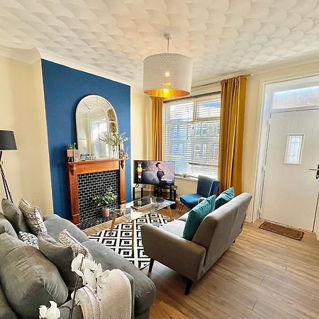Summer Lane House-3 Bedrooms-Close To M1-Longer Stay-Free Parking Barnsley Exterior photo
